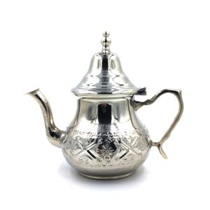 Tetera mediana de estilo tradicional marroquí.