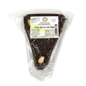 Pan de higo de la Alpujarra con forma de cuña.