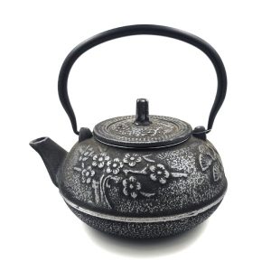 Tetera de hierro fundido.