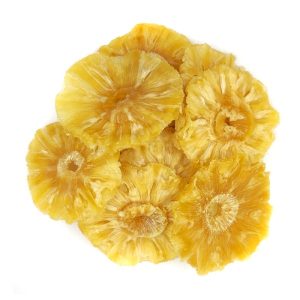 Rodajas de piña deshidratada sin azúcar añadido.
