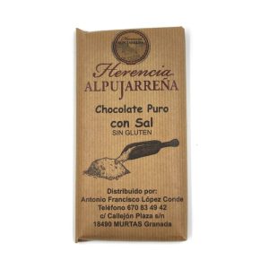 Tableta de chocolate artesano con un toque de sal marina.