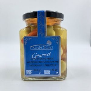 Aceituna gordal deshuesada con aceite ahumado al pimentón