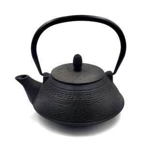 Tetera de hierro fundido.