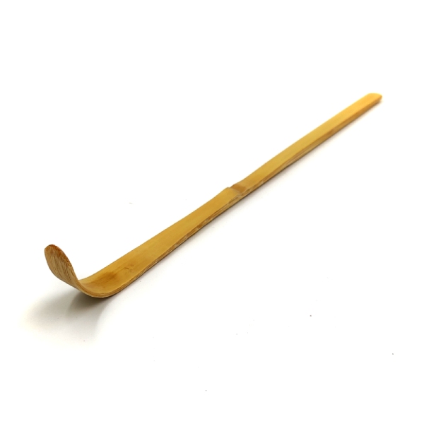 Cuchara de bambú tradicional para medir el té matcha.