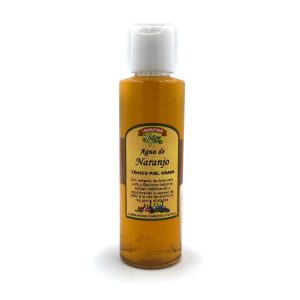 Agua de naranjo de cosmética natural.