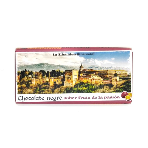 Tableta de chocolate artesano con sabor a fruta de la pasión.