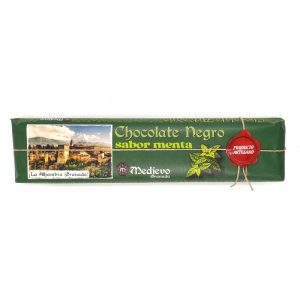 Tableta grande de chocolate artesano con sabor a menta.